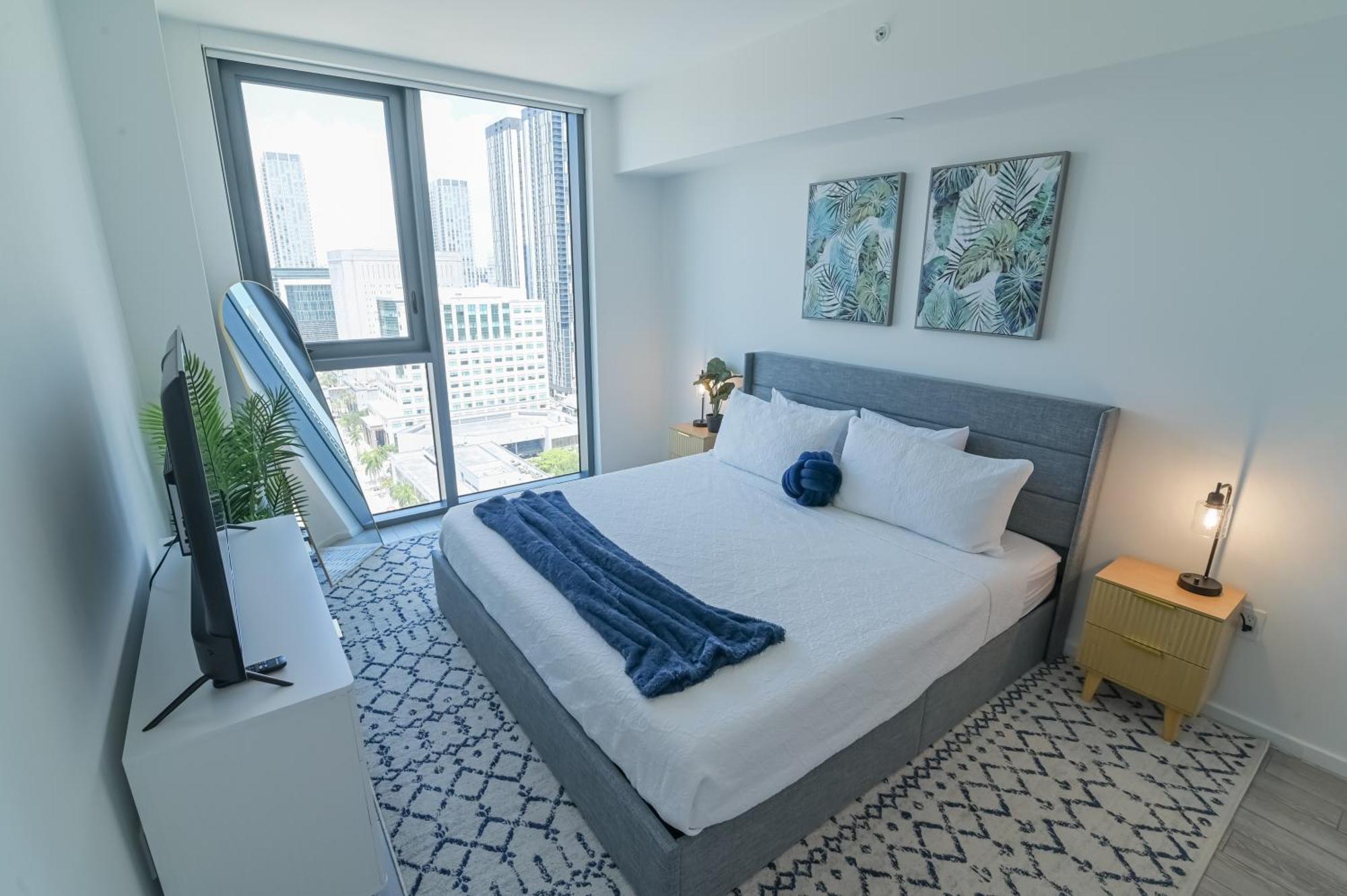 Luxurious King Bed Suite In Downtown マイアミ エクステリア 写真